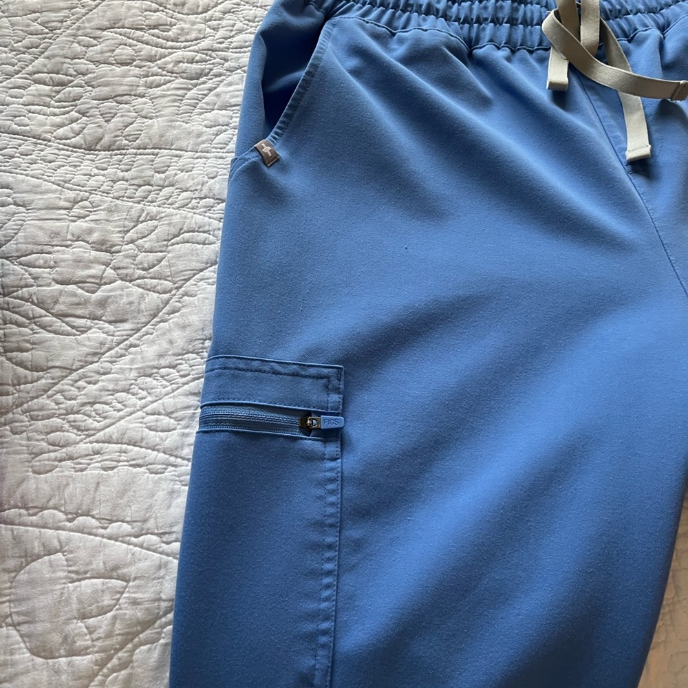 FIGS scrub pants